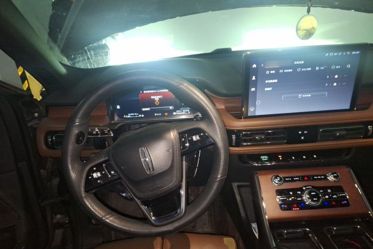 Used Lincoln Aviator 2021 3.0T V6 Four-Wheel Drive Zunya Edition Steering Wheel