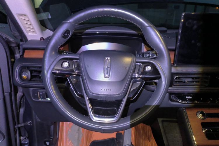 Used Lincoln Aviator 2021 3.0T V6 Four-Wheel Drive Luxury Edition Steering Wheel