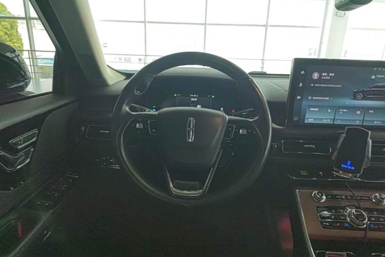 Used Lincoln Aviator 2021 3.0T V6 Four-Wheel Drive Luxury Edition Steering Wheel