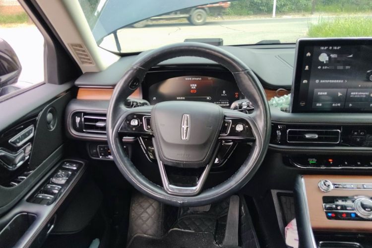 Used Lincoln Aviator 2021 3.0T V6 Four-Wheel Drive Zunya Edition Steering Wheel