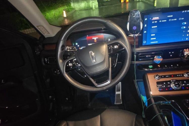 Used Lincoln Aviator 2021 3.0T V6 Four-Wheel Drive Luxury Edition Steering Wheel