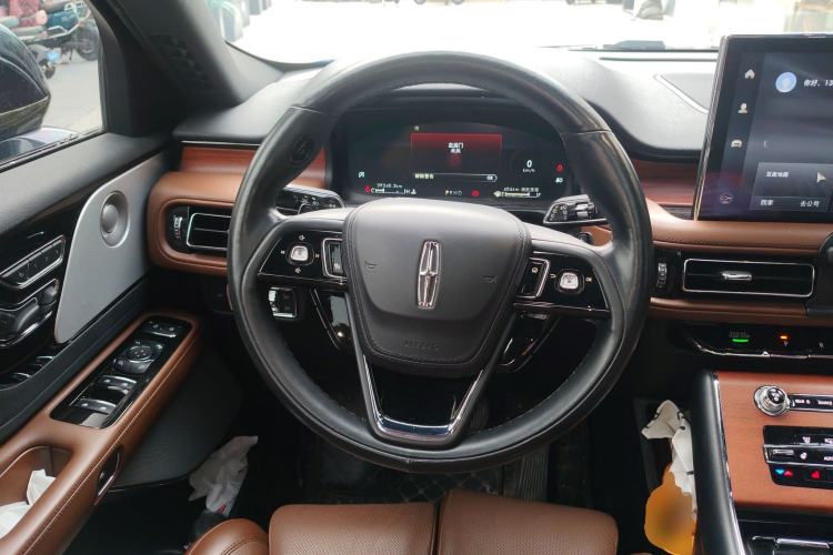 Used Lincoln Aviator 2021 3.0T V6 All-Wheel-Drive Executive Edition Steering Wheel