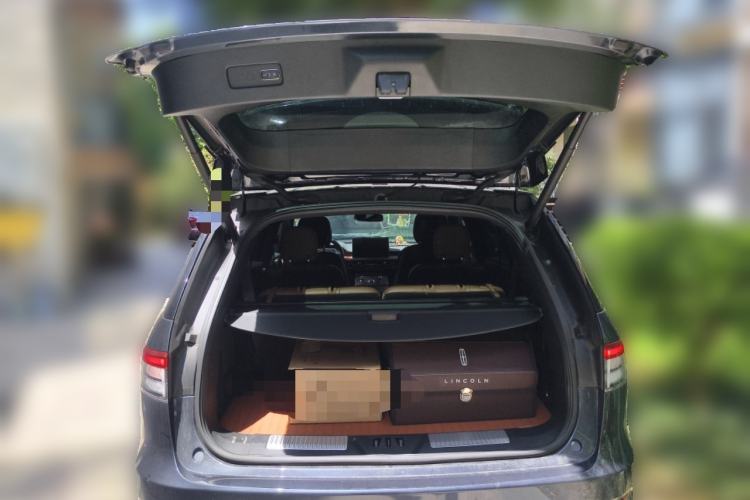 Used Lincoln Aviator 2021 3.0T V6 Four-Wheel Drive Zunya Edition Trunk