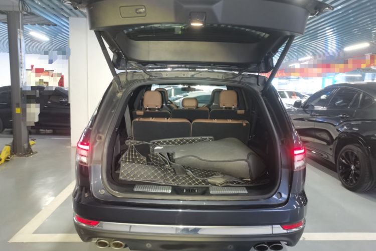 Used Lincoln Aviator 2021 3.0T V6 All-Wheel-Drive Executive Edition Trunk