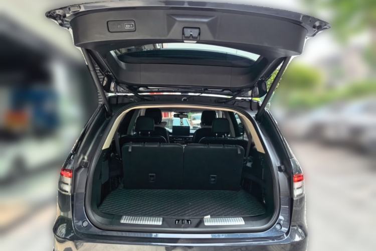 Used Lincoln Aviator 2021 3.0T V6 Four-Wheel Drive Zunya Edition Trunk