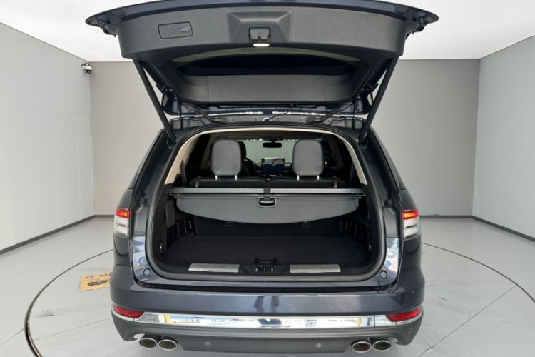 Used Lincoln Aviator 2021 3.0T V6 Four-Wheel Drive Luxury Edition Trunk