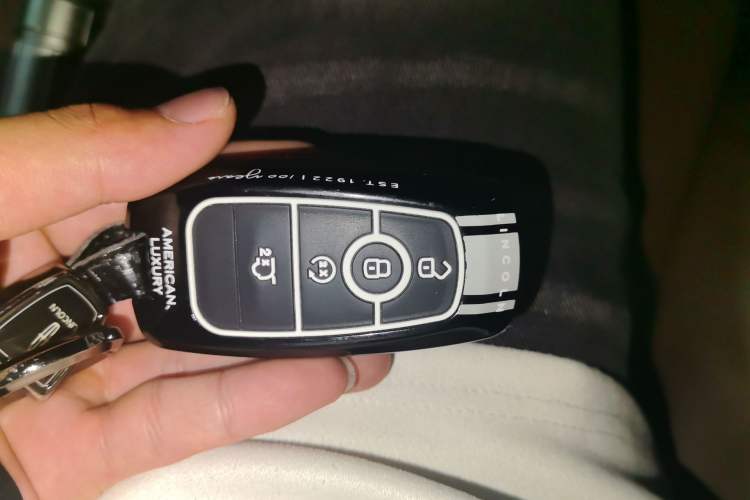 Used Lincoln Aviator 2021 3.0T V6 Four-Wheel Drive Zunya Edition Vehicle Key