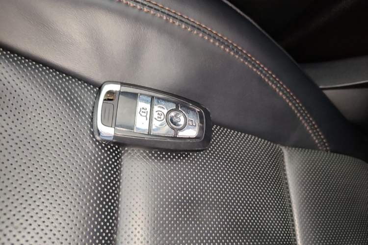 Used Lincoln Aviator 2021 3.0T V6 Four-Wheel Drive Luxury Edition Vehicle Key