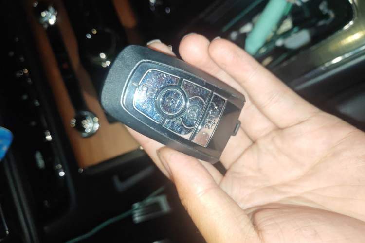 Used Lincoln Aviator 2021 3.0T V6 Four-Wheel Drive Luxury Edition Vehicle Key