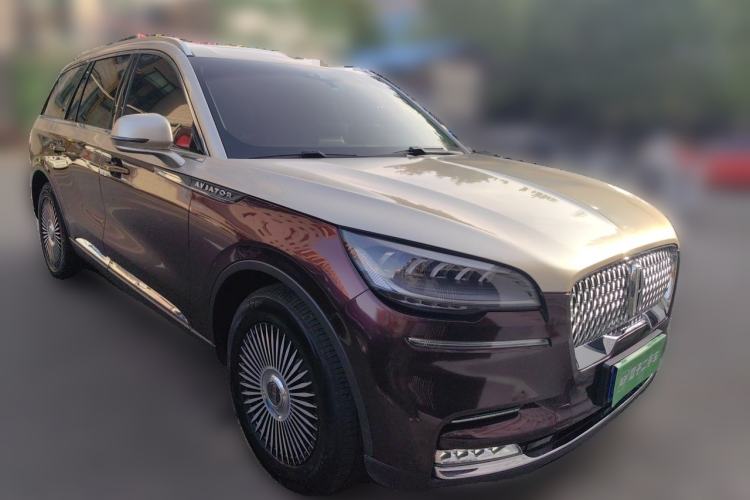 Used Lincoln Aviator 2021 3.0T V6 Four-Wheel Drive Luxury Edition Front Right 45 Deg