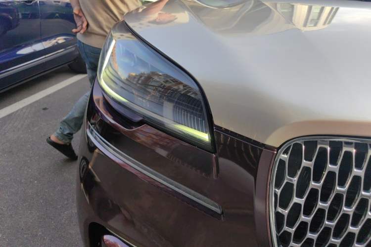 Used Lincoln Aviator 2021 3.0T V6 Four-Wheel Drive Luxury Edition Right Front Headlight