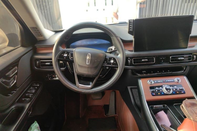 Used Lincoln Aviator 2021 3.0T V6 Four-Wheel Drive Luxury Edition Steering Wheel
