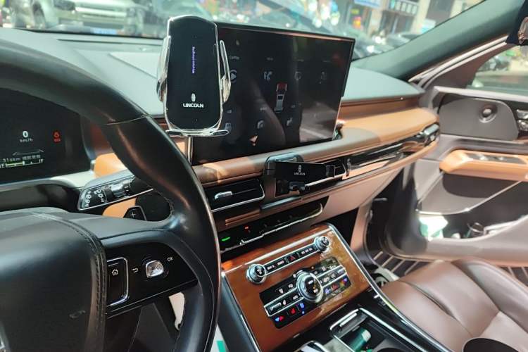Used Lincoln Aviator 2021 3.0T V6 Four-Wheel Drive Zunya Edition Audio And AC Panel