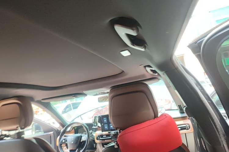Used Lincoln Aviator 2021 3.0T V6 Four-Wheel Drive Zunya Edition Headliner