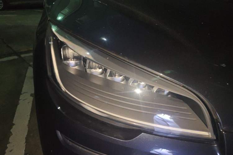 Used Lincoln Aviator 2021 3.0T V6 Four-Wheel Drive Luxury Edition Right Front Headlight