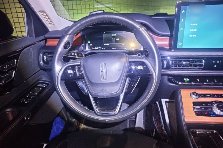 Used Lincoln Aviator 2021 3.0T V6 Four-Wheel Drive Luxury Edition Steering Wheel