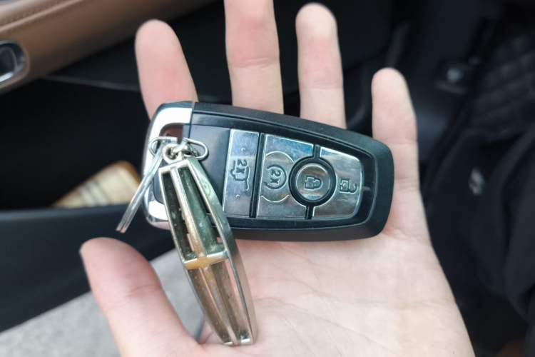 Used Lincoln Aviator 2021 3.0T V6 Four-Wheel Drive Zunya Edition Vehicle Key