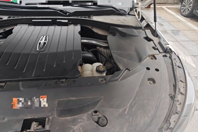 Used Lincoln Aviator 2021 3.0T V6 Four-Wheel Drive Luxury Edition Engine Bay Left