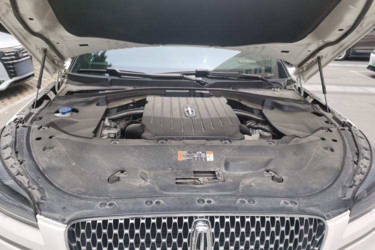 Used Lincoln Aviator 2021 3.0T V6 Four-Wheel Drive Zunya Edition Engine Bay