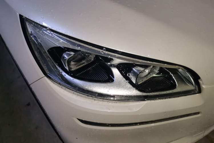 Used Lincoln Aviator 2021 3.0T V6 All-Wheel-Drive Executive Edition Exterior 6
