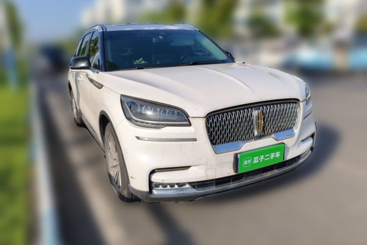 Used Lincoln Aviator 2021 3.0T V6 Four-Wheel Drive Luxury Edition Front Right 45 Deg