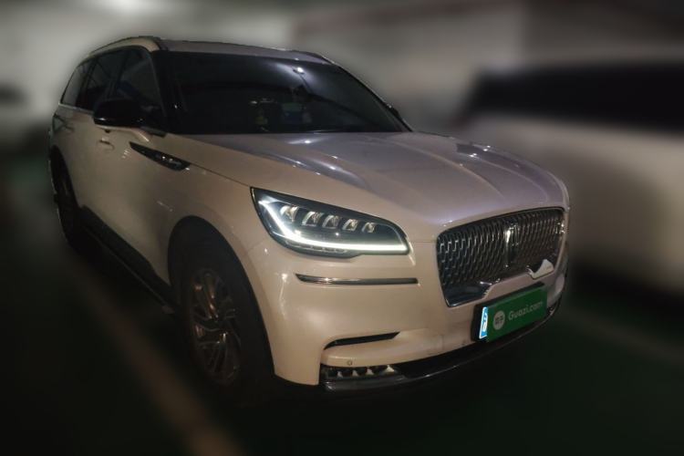 Used Lincoln Aviator 2021 3.0T V6 Four-Wheel Drive Luxury Edition Front Right 45 Deg