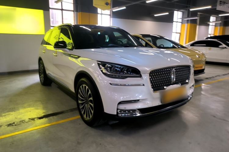 Used Lincoln Aviator 2021 3.0T V6 Four-Wheel Drive Zunya Edition Front Right 45 Deg