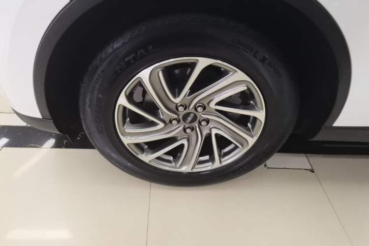 Used Lincoln Aviator 2021 3.0T V6 Four-Wheel Drive Luxury Edition Left Front Wheel Hub