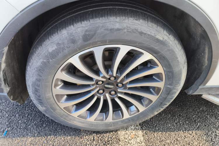 Used Lincoln Aviator 2021 3.0T V6 Four-Wheel Drive Zunya Edition Left Front Wheel Hub