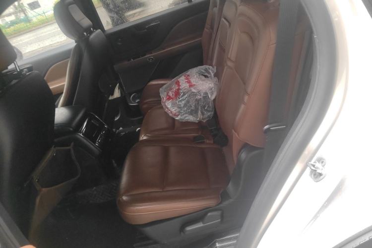 Used Lincoln Aviator 2021 3.0T V6 Four-Wheel Drive Zunya Edition Left Rear Seat