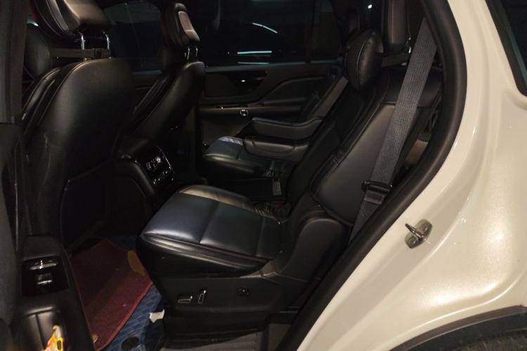 Used Lincoln Aviator 2021 3.0T V6 Four-Wheel Drive Luxury Edition Left Rear Seat