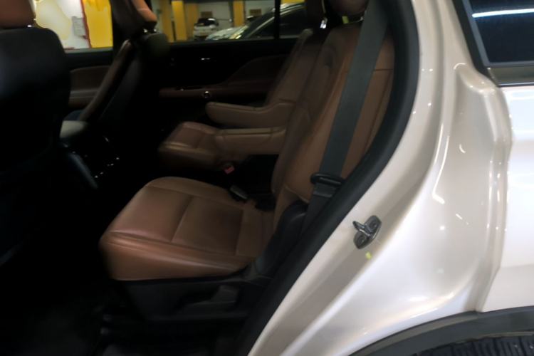 Used Lincoln Aviator 2021 3.0T V6 Four-Wheel Drive Zunya Edition Left Rear Seat