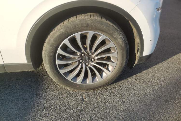 Used Lincoln Aviator 2021 3.0T V6 Four-Wheel Drive Zunya Edition Right Front Wheel Hub