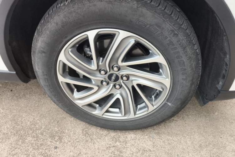 Used Lincoln Aviator 2021 3.0T V6 Four-Wheel Drive Luxury Edition Right Front Wheel Hub