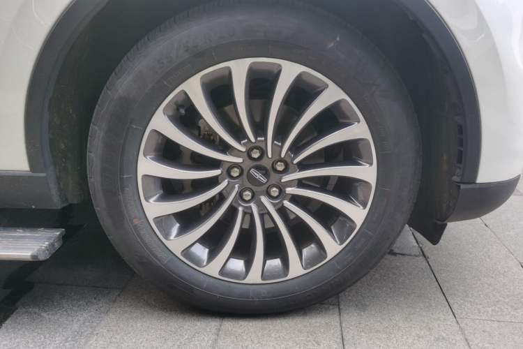 Used Lincoln Aviator 2021 3.0T V6 Four-Wheel Drive Zunya Edition Right Front Wheel Hub