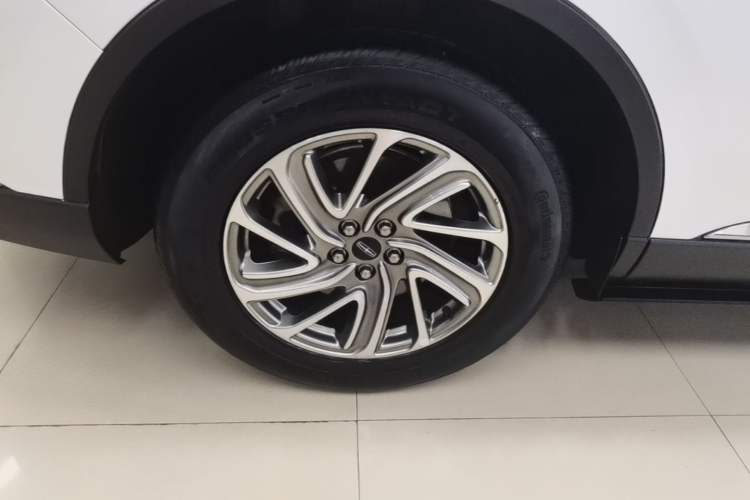 Used Lincoln Aviator 2021 3.0T V6 Four-Wheel Drive Luxury Edition Right Rear Wheel Hub