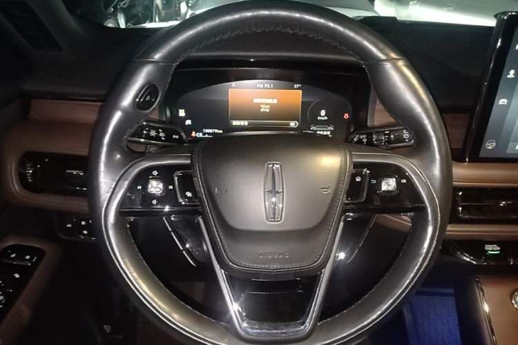 Used Lincoln Aviator 2021 3.0T V6 Four-Wheel Drive Zunya Edition Steering Wheel