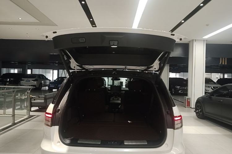 Used Lincoln Aviator 2021 3.0T V6 Four-Wheel Drive Zunya Edition Trunk