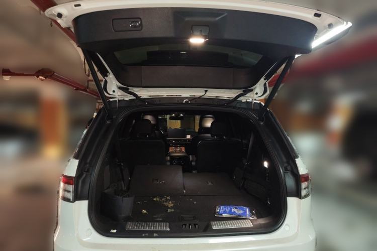 Used Lincoln Aviator 2021 3.0T V6 Four-Wheel Drive Luxury Edition Trunk