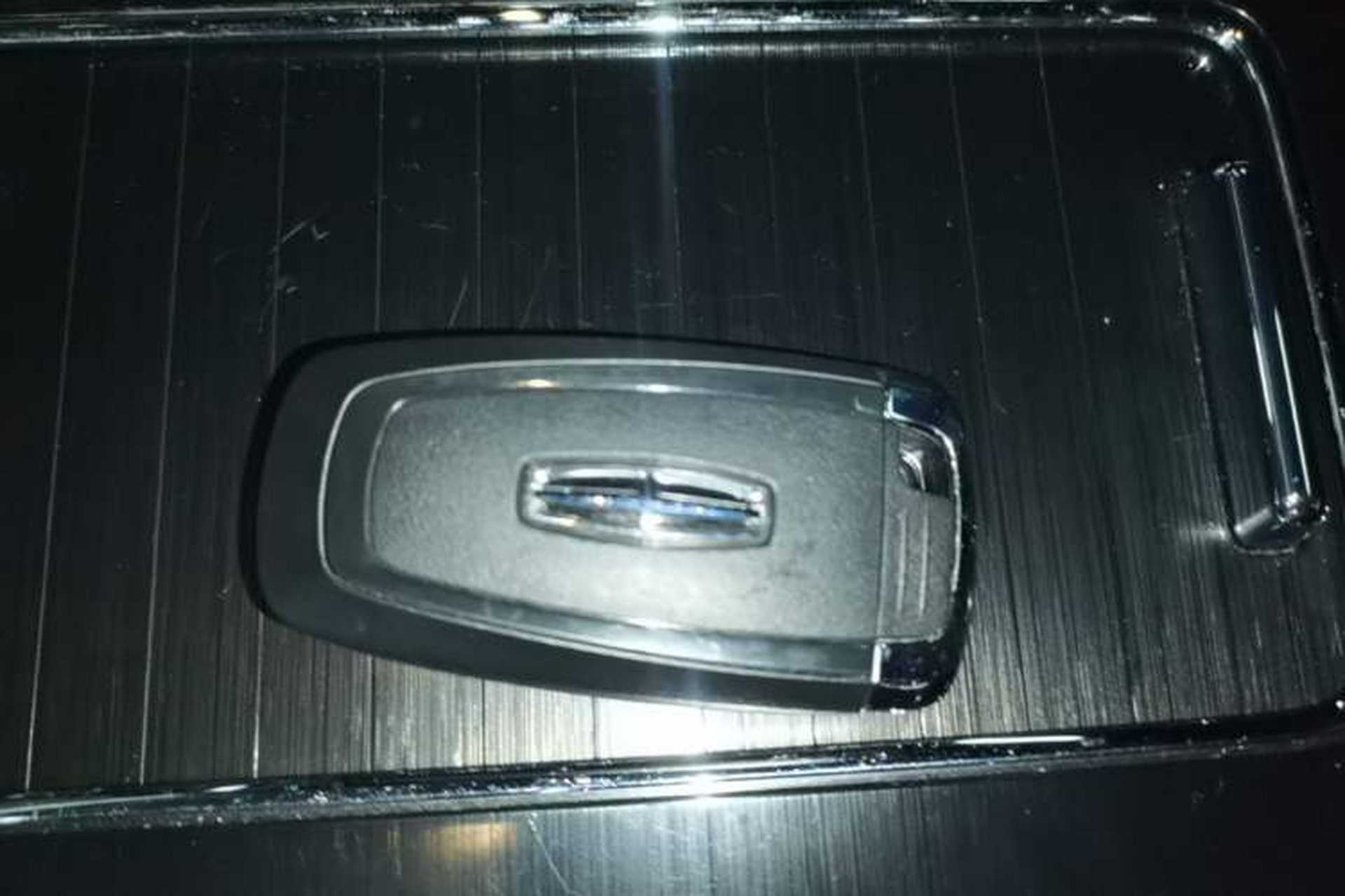 Used Lincoln Aviator 2021 3.0T V6 All-Wheel-Drive Executive Edition Vehicle Key