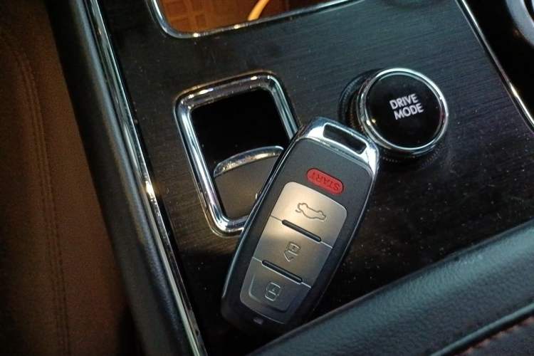 Used Lincoln Aviator 2021 3.0T V6 Four-Wheel Drive Zunya Edition Vehicle Key