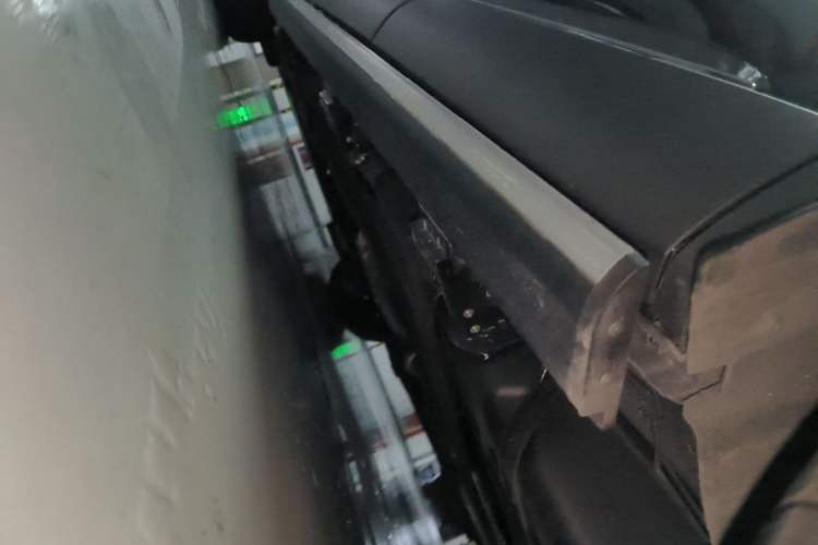 Used Lincoln Aviator 2022 3.0T V6 Four-Wheel Drive Executive Edition Chassis Rear Left