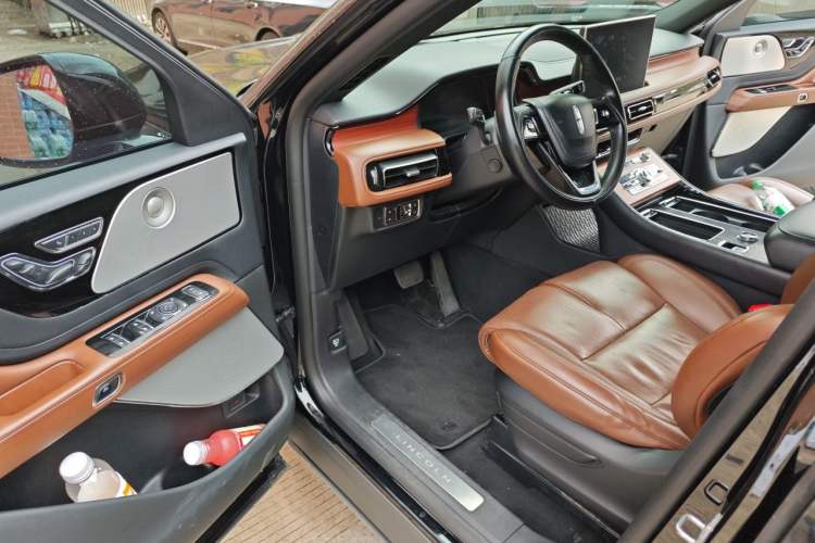 Used Lincoln Aviator 2022 3.0T V6 Four-Wheel Drive Executive Edition Driver Seat