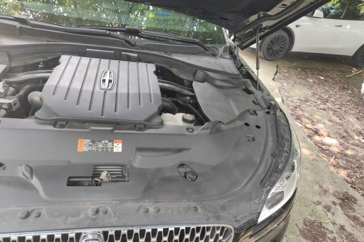 Used Lincoln Aviator 2022 3.0T V6 Four-Wheel Drive Executive Edition Engine Bay Left