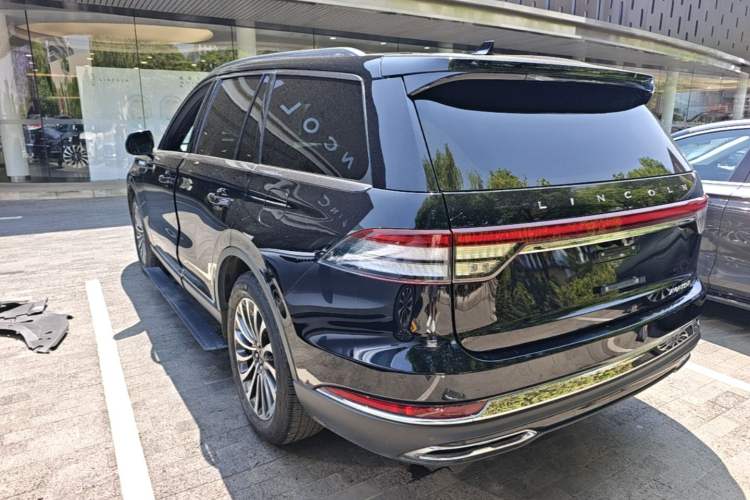 Used Lincoln Aviator 2022 3.0T V6 Four-Wheel Drive Luxury Edition Exterior 2