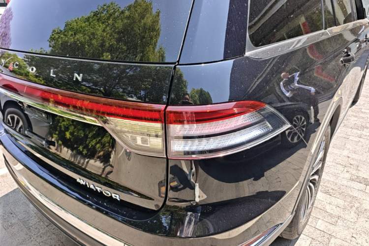 Used Lincoln Aviator 2022 3.0T V6 Four-Wheel Drive Luxury Edition Exterior 3
