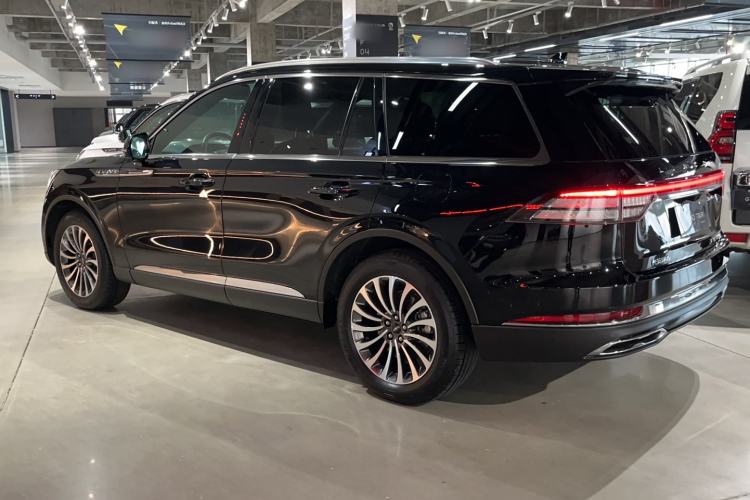 Used Lincoln Aviator 2022 3.0T V6 Four-Wheel Drive Luxury Edition Exterior 5