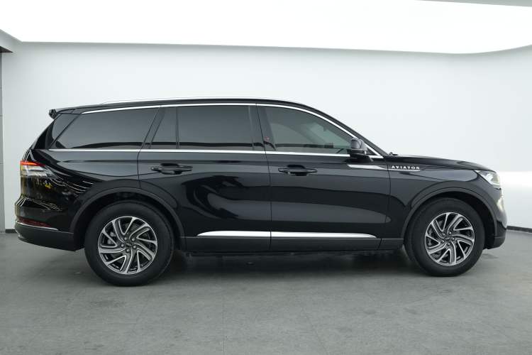 Used Lincoln Aviator 2022 3.0T V6 Four-Wheel Drive Luxury Edition Exterior 7