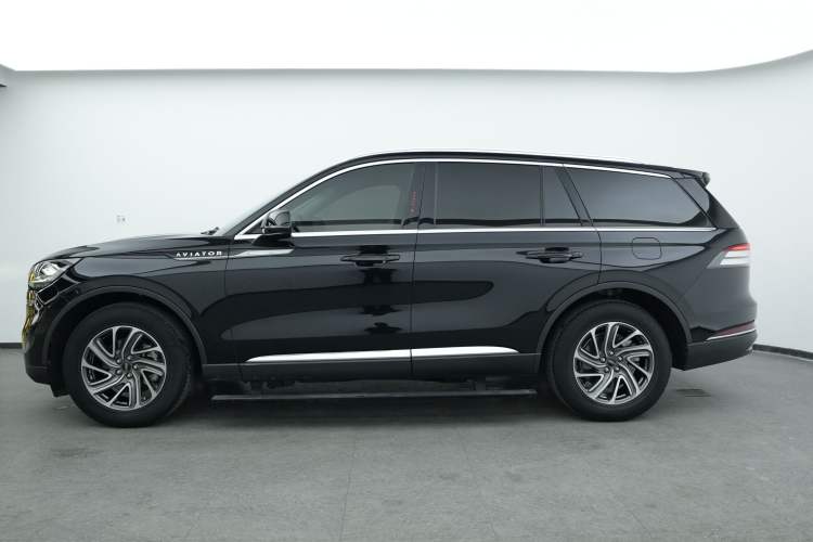 Used Lincoln Aviator 2022 3.0T V6 Four-Wheel Drive Luxury Edition Exterior 8