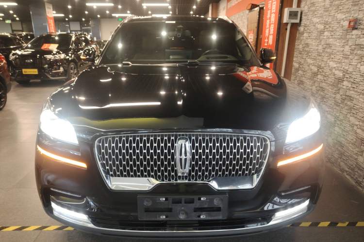 Used Lincoln Aviator 2022 3.0T V6 Four-Wheel Drive Executive Edition Front